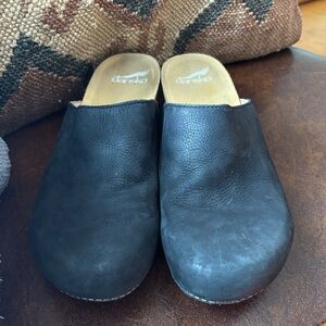 Dansko Black Leather Talulah Mules